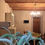 Le Del Borgo Montescudaio
