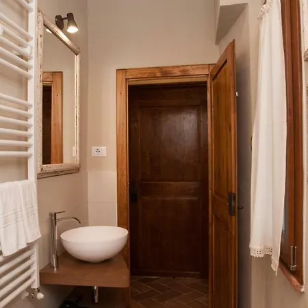 Le Del Borgo Монтескудайо